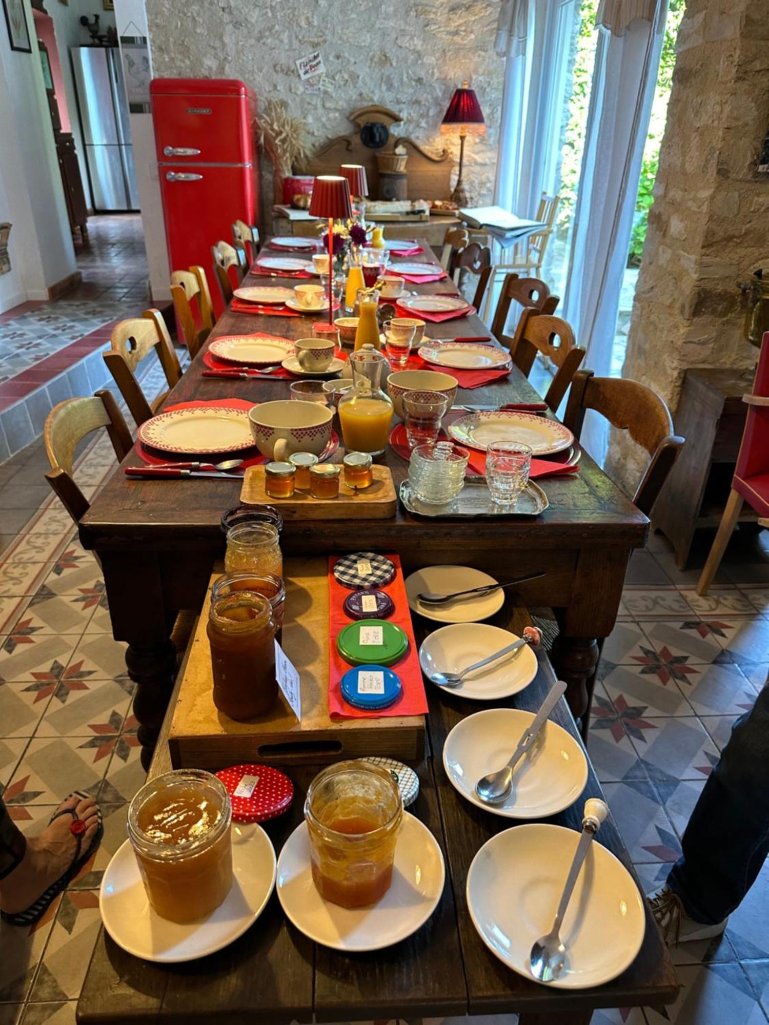 Féricy Chambres D'Hotes De La Vallee Javot מראה חיצוני תמונה